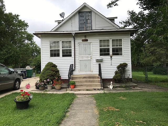 1st image of 434 E Washington Blvd