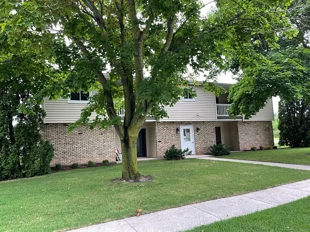 36 Baden Ave — Photo 1