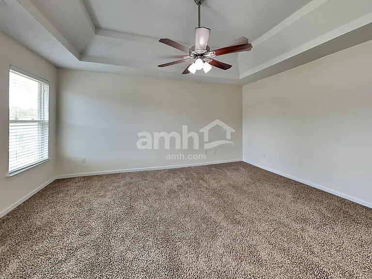 4913 Bryant Dr — Photo 12