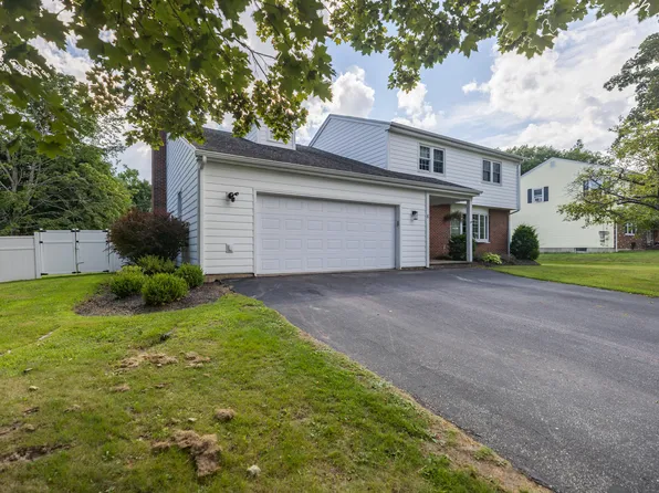 6 Champlain Avenue, Lewiston, ME 04240