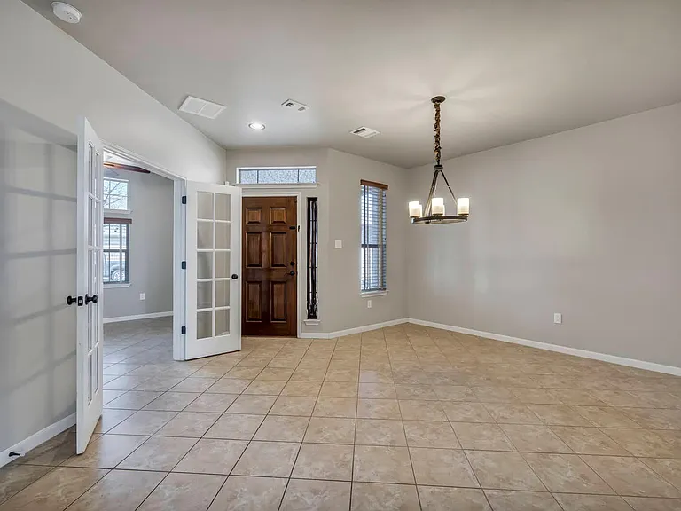 105 Latitude Ln — Photo 8