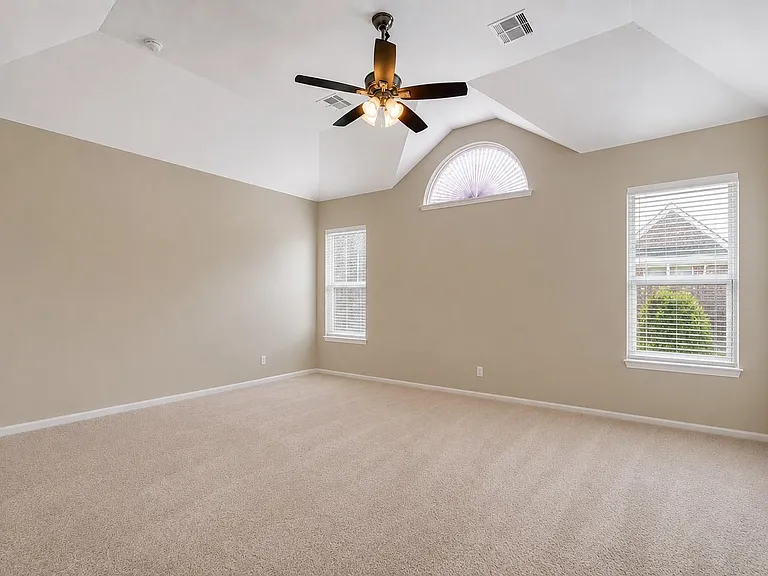 4102 Sandstone Bend Ln — Photo 10