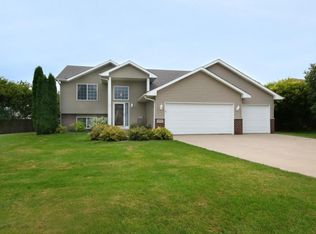 213 8th Ave NW, New Prague, MN 56071