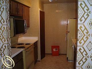 4th image of 1812 Shire Ct #1