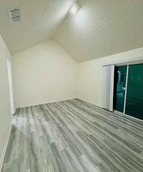 2682 Chantilly Ave — Photo 17