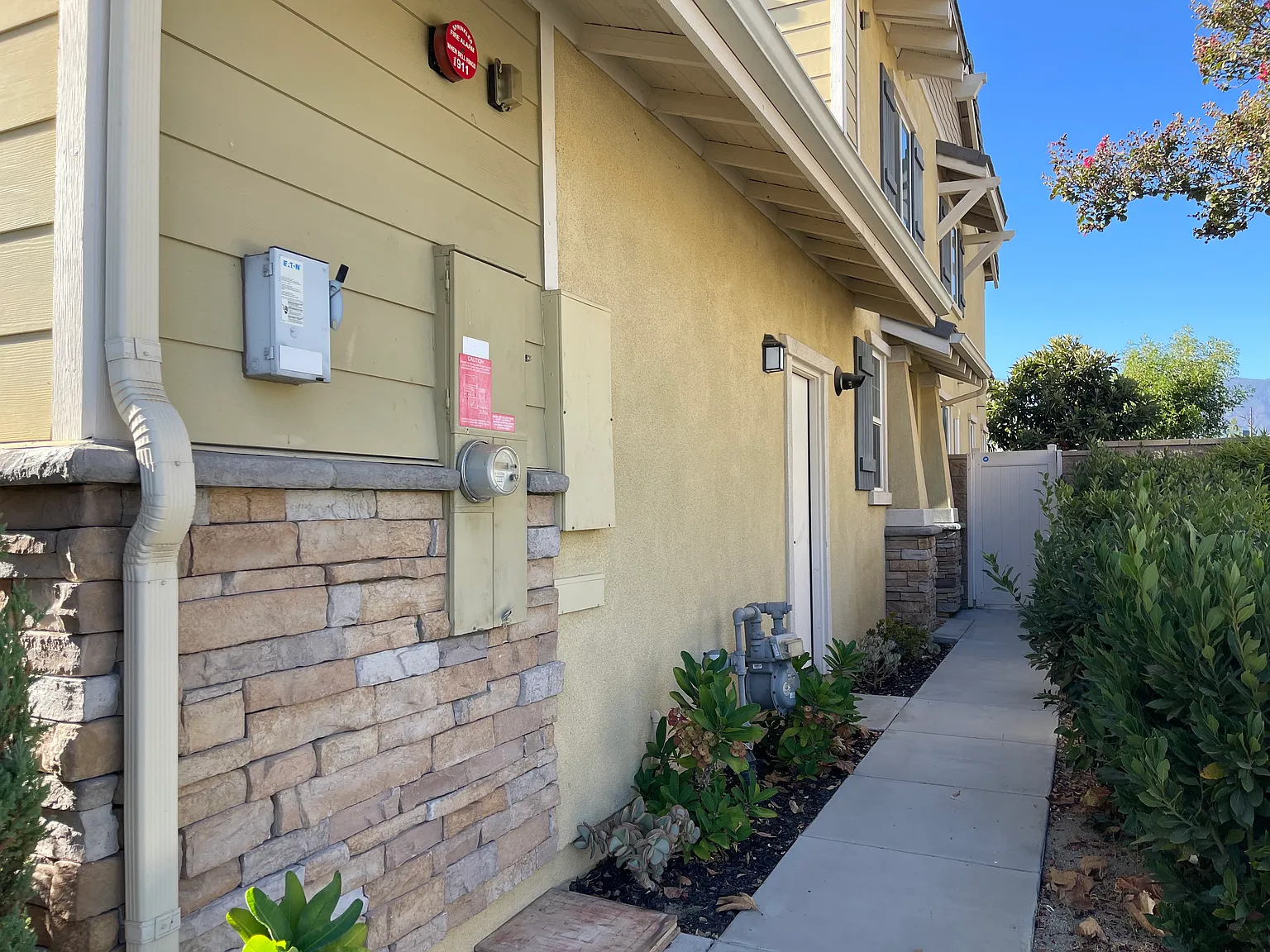 1 bed, 600 sqft, $1,550 — Photo 2