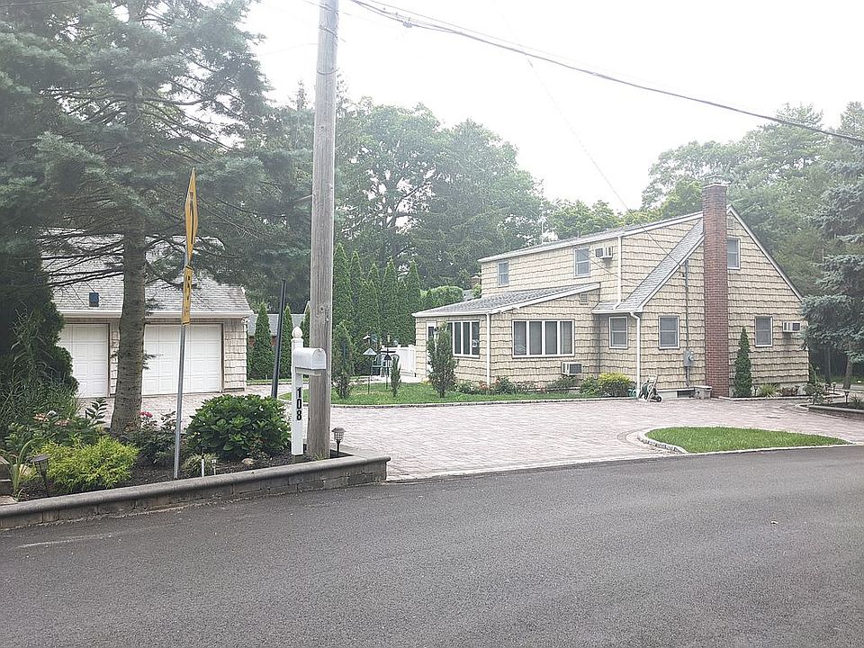 2nd image of 108 E 17th St