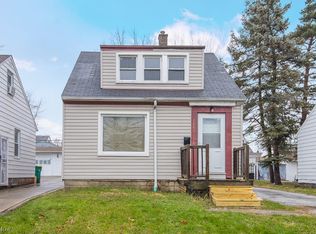 18851 Raymond St, Maple Heights, OH 44137