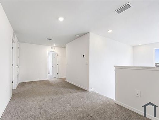 4th image of 4018 San Felice Ln