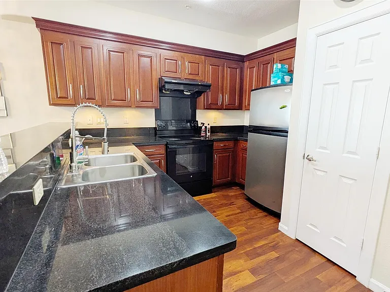 6611 W Sam Houston Pkwy S #2G — Photo 3