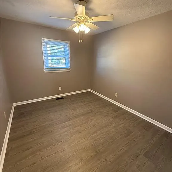 2223 Carbine St — Photo 7