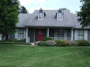 200 Fivepines Ct, Clayton, OH 45315