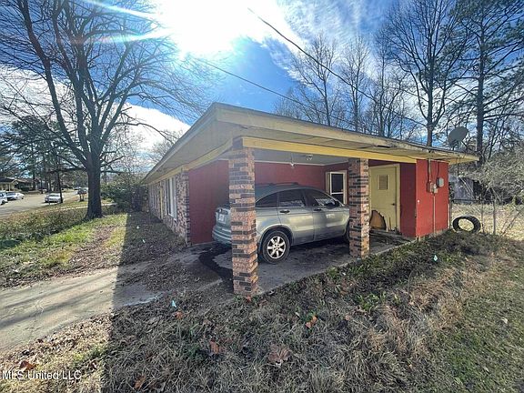 2nd image of 583 Lowder Dr