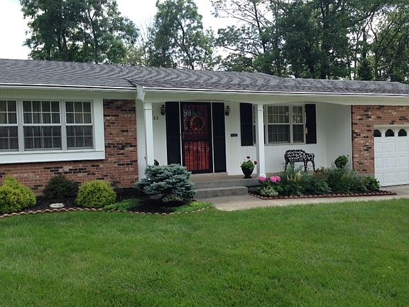 Brick Ranch-Impecable!
						:
						2 Car Attached garage