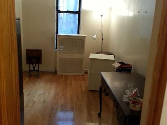 4th image of 136 W 87th St APT 5