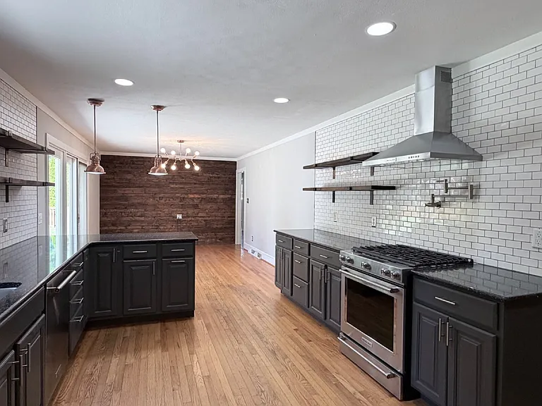 18 Carjen Ave — Photo 33