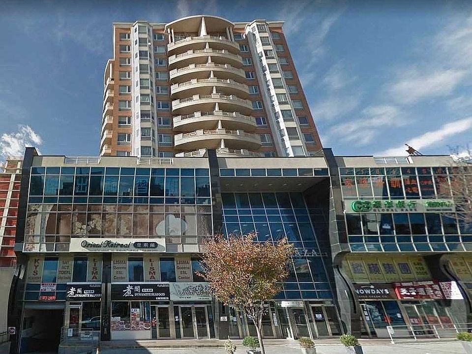 1st image of 37-14 Prince St #13G