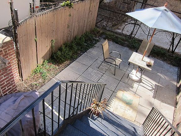 4th image of 224 E 81st St APT 1B