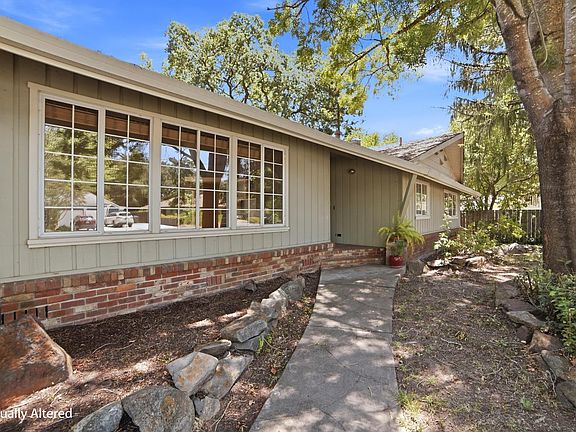 4th image of 1768 Manor Drive