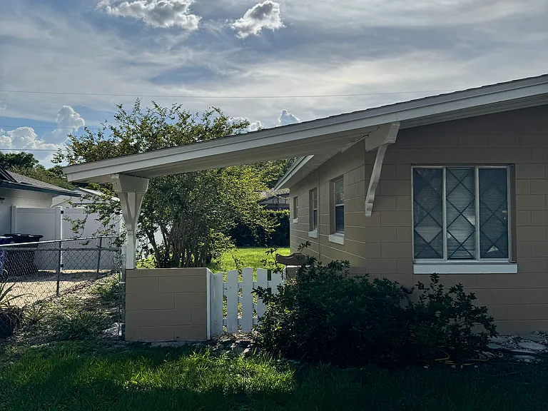 1514 Doreen Ave — Photo 2