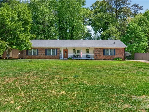 7142 Little Mountain Rd, Sherrills Ford, NC 28673
