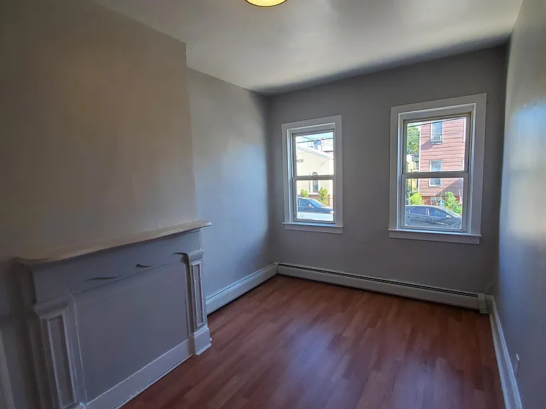 105 Hancock Ave #1 — Photo 11