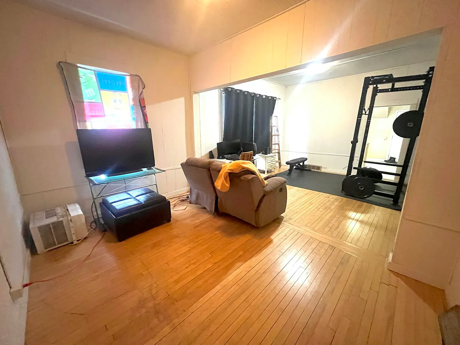 1121 Summit Street, Unit 1 — Photo 2