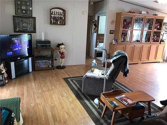 5th image of 313 Wildwood St