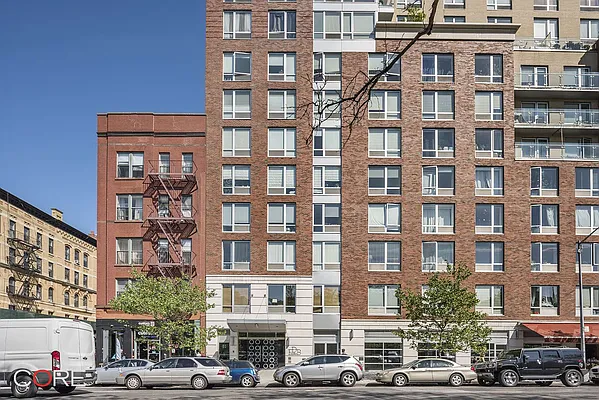 Rented by CORE | media 10