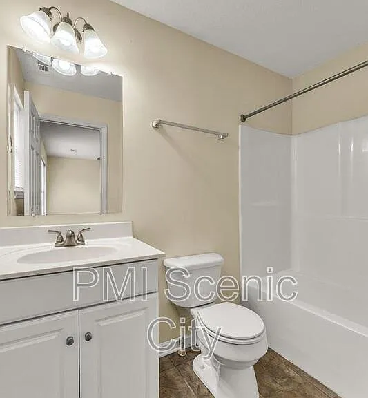 3721 Keri Ln NE — Photo 12