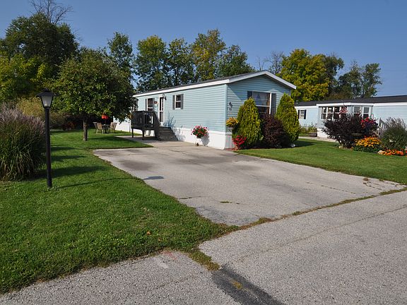 2nd image of 60 N Hiawatha Cir