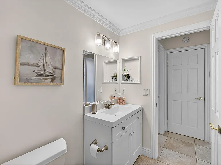 119 Club Dr — Photo 23