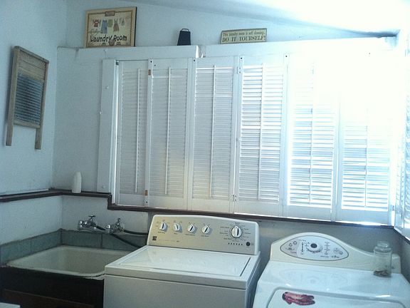 Indoor Laundry room