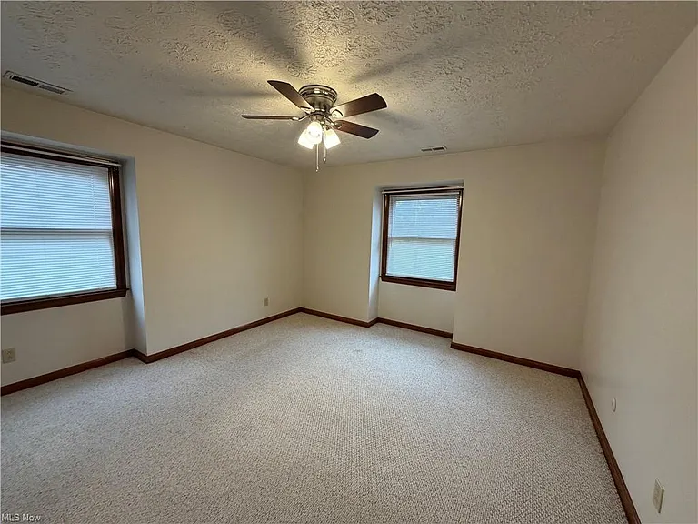 52 Southwoods Ave #6 — Photo 8
