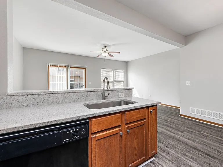 3314 N 103rd Place Edith 10353 #10333-10357 — Photo 15