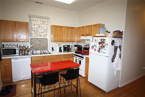 1st image of 2336 W North Ave #2C