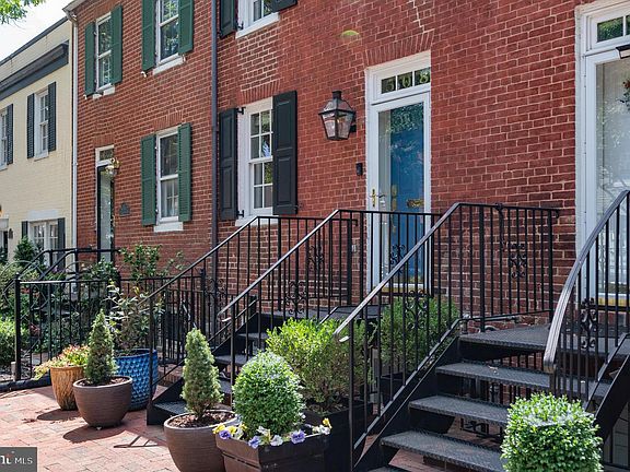 4th image of 508 N Columbus St