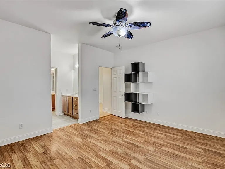 8117 Slate Falls St — Photo 38