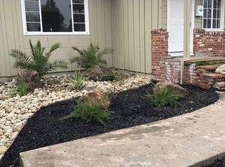 1107 Clinton Rd, Sacramento, CA 95825