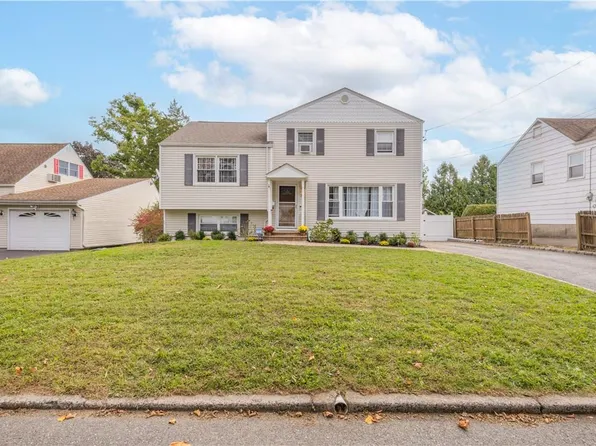 34 Rugby Road, Yonkers, NY 10710