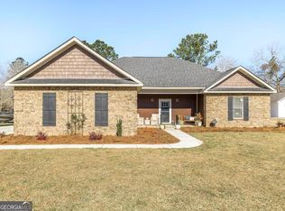 203 Hedge Row, Dublin, GA 31021