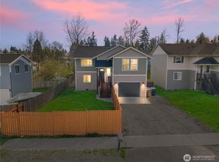 1218 E 57th St, Tacoma, WA