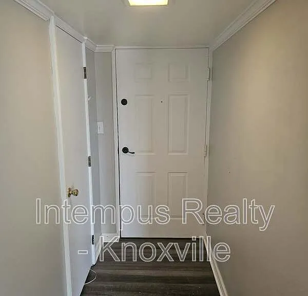 2749 Sullins St #304 — Photo 1