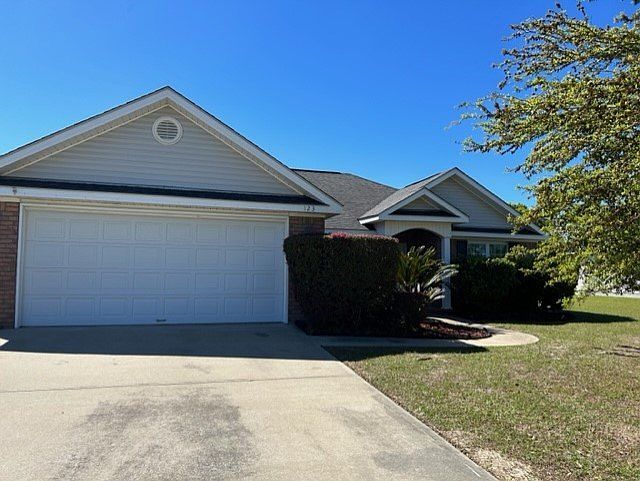 1st image of 123 Auburn Cir