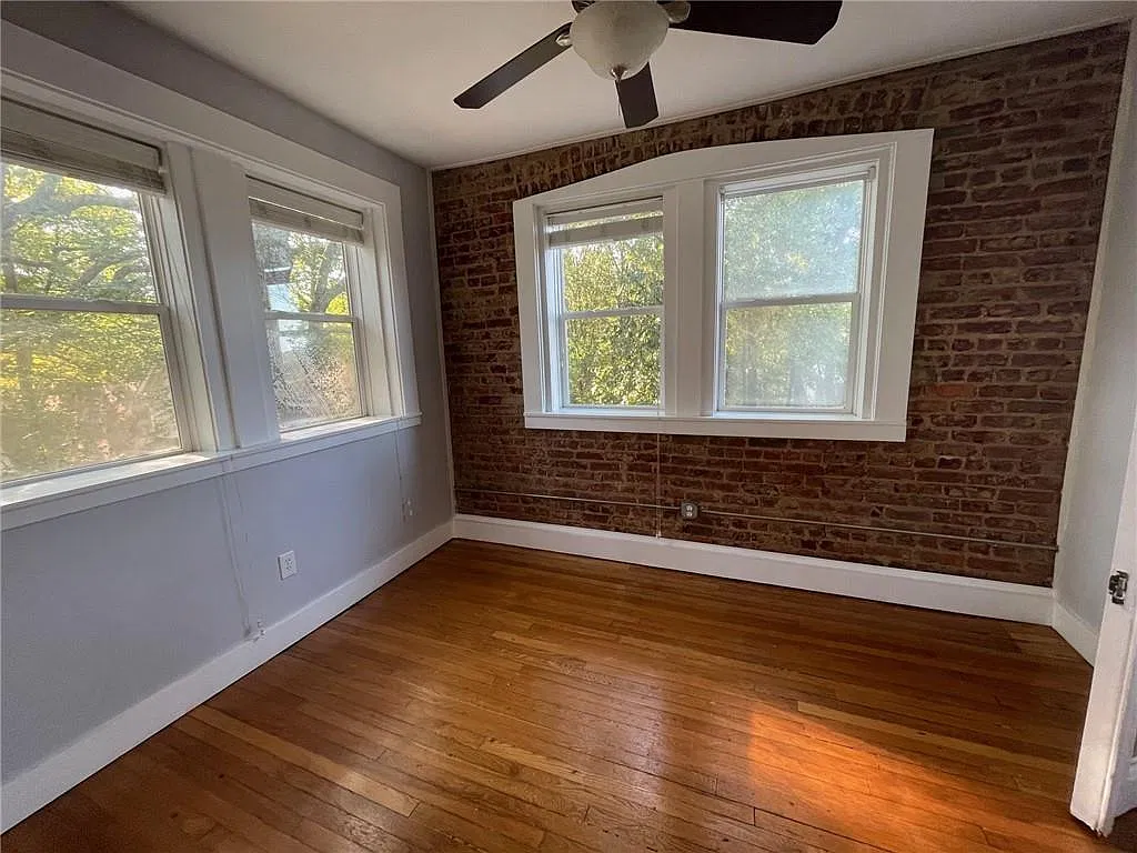 1 bed, 1.0 bath, 561 sqft, $1,600 — Photo 4