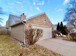 413 51st St, West Des Moines, IA 50265
