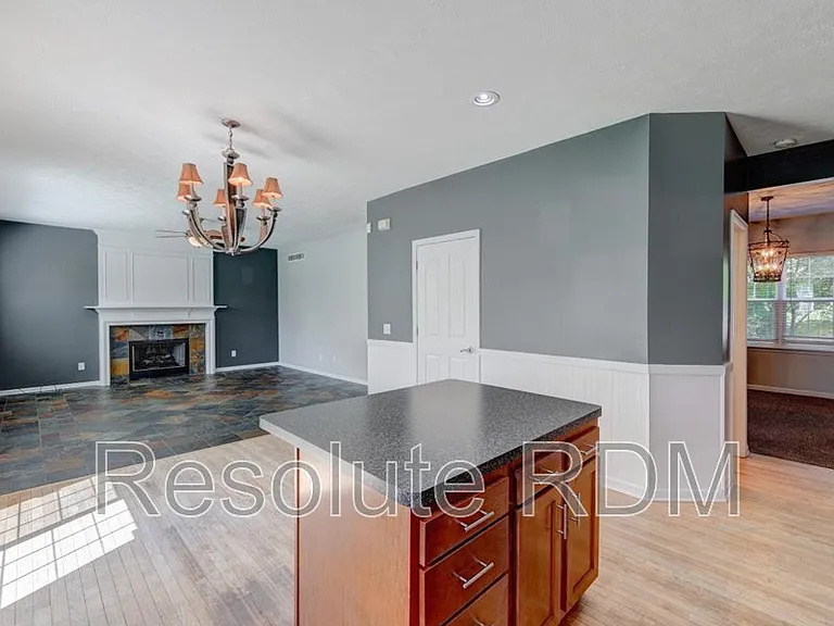 8262 Plumwood Ln — Photo 13