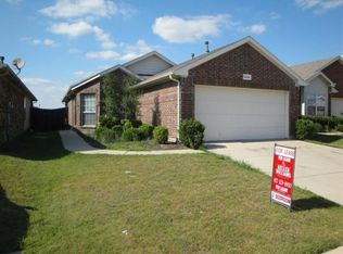 6240 Geneva Ln, Fort Worth, TX 76131