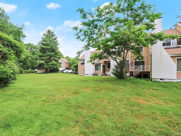 41 Rambling Brook Rd — Photo 27