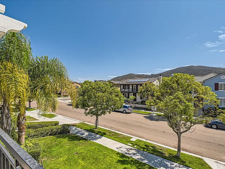 17246 Ralphs Ranch Rd — Photo 39